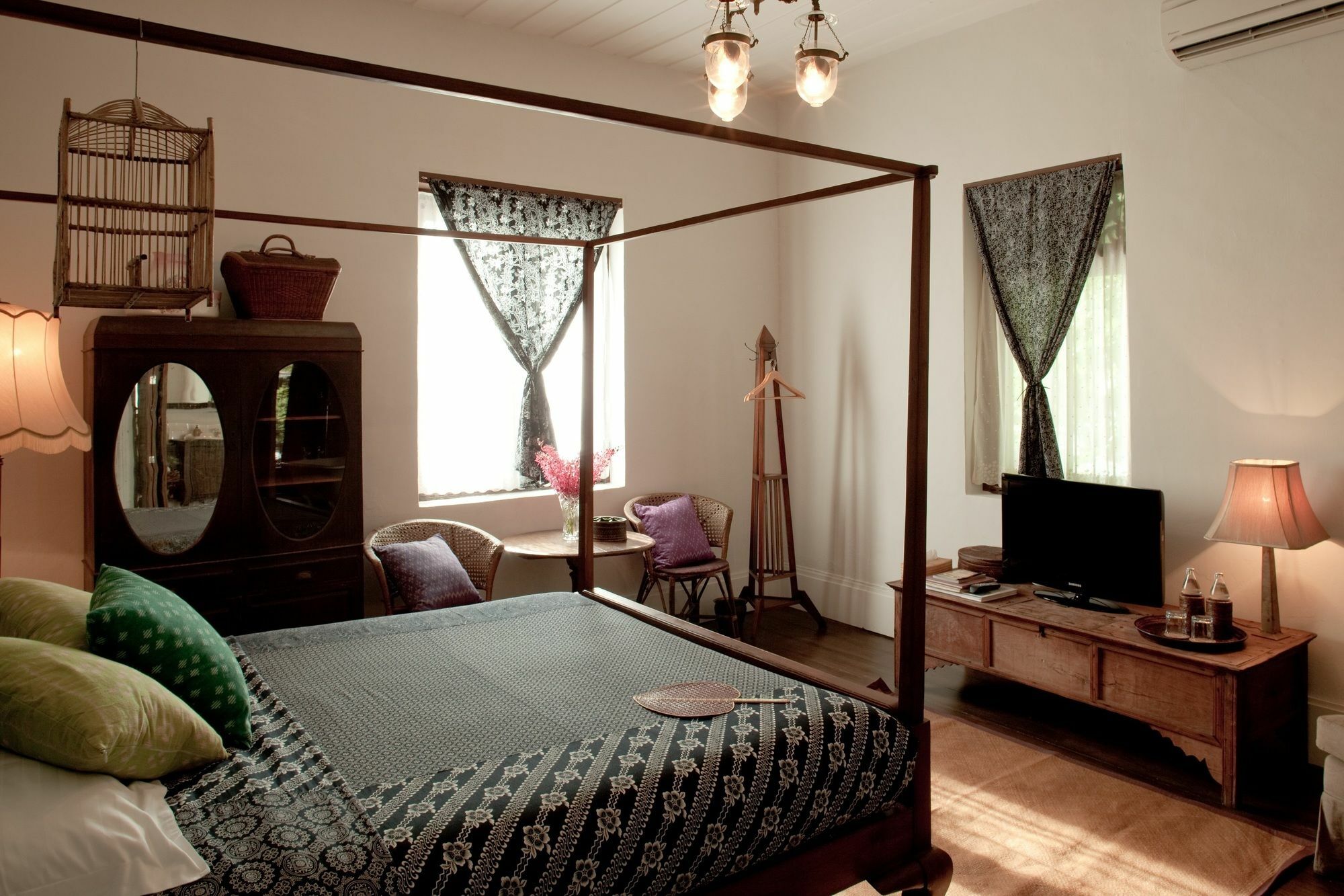 The Asadang Bed And Breakfast Bangkok Ngoại thất bức ảnh